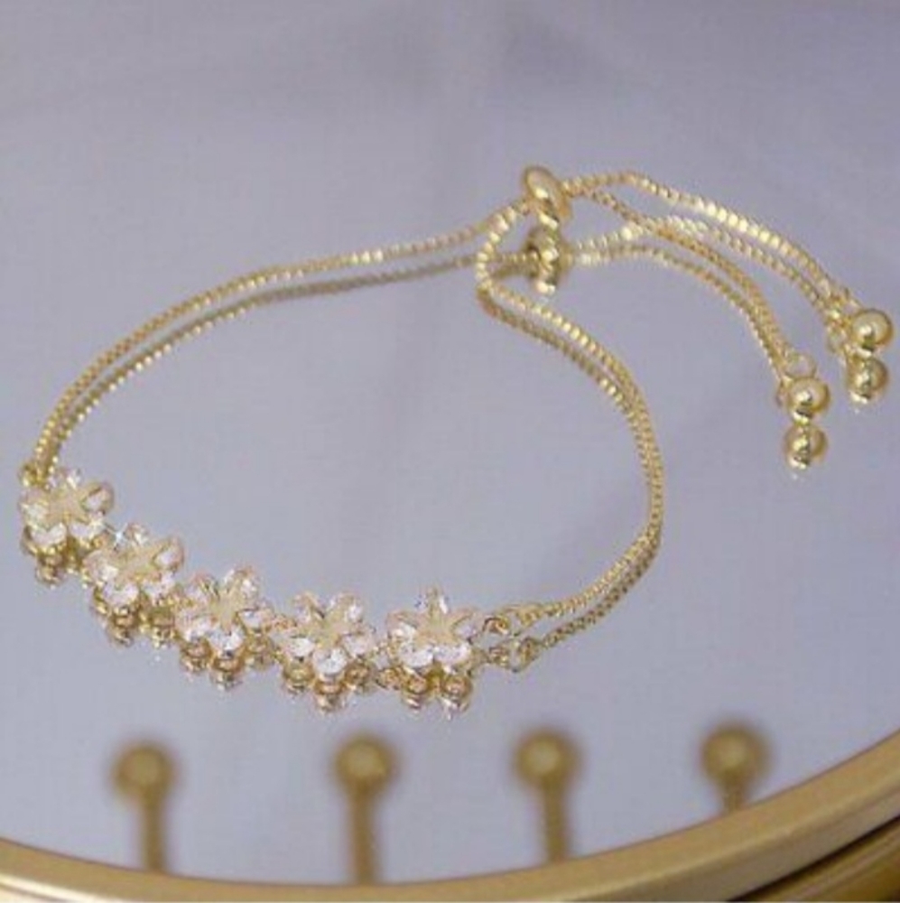 Diamond Flowers 14k Gold Bracelet Adjustable *NWT - Picture 6 of 10
